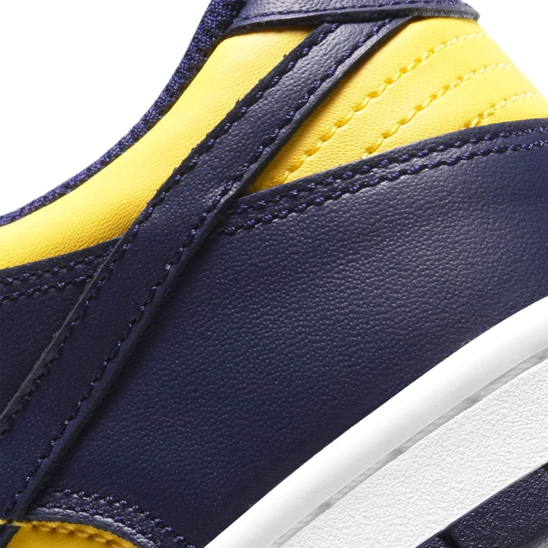 NIKE DUNK LOW MICHIGAN (2021) - Designer Supplier 