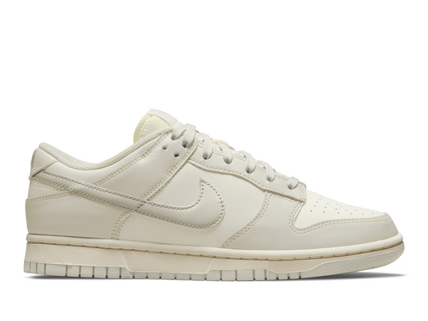 Nike Dunk Low Light Bone (W)