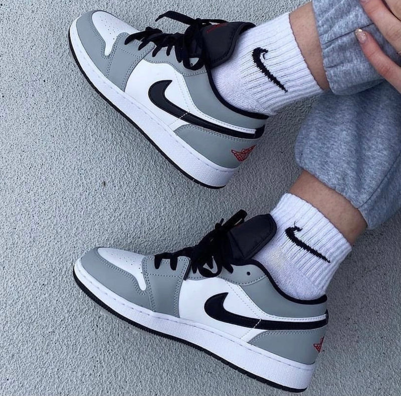 Nike Air Jordan 1 Low Light Smoke Grey