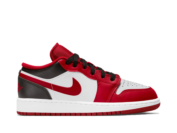 Nike Air Jordan 1 Low Reverse Black Toe Bulls